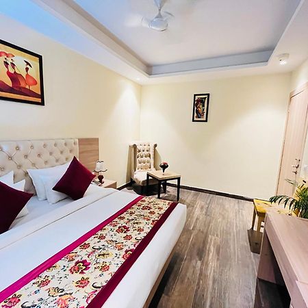 Hotel Banz Near Indira Gandhi Airport Delhi Нью-Делі Екстер'єр фото