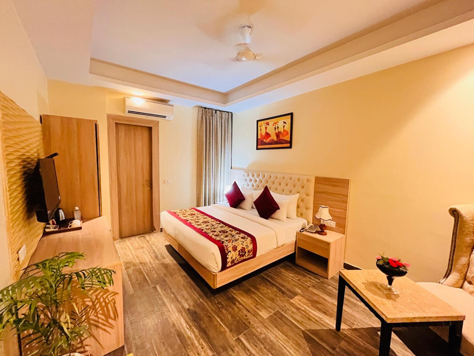 Hotel Banz Near Indira Gandhi Airport Delhi Нью-Делі Екстер'єр фото