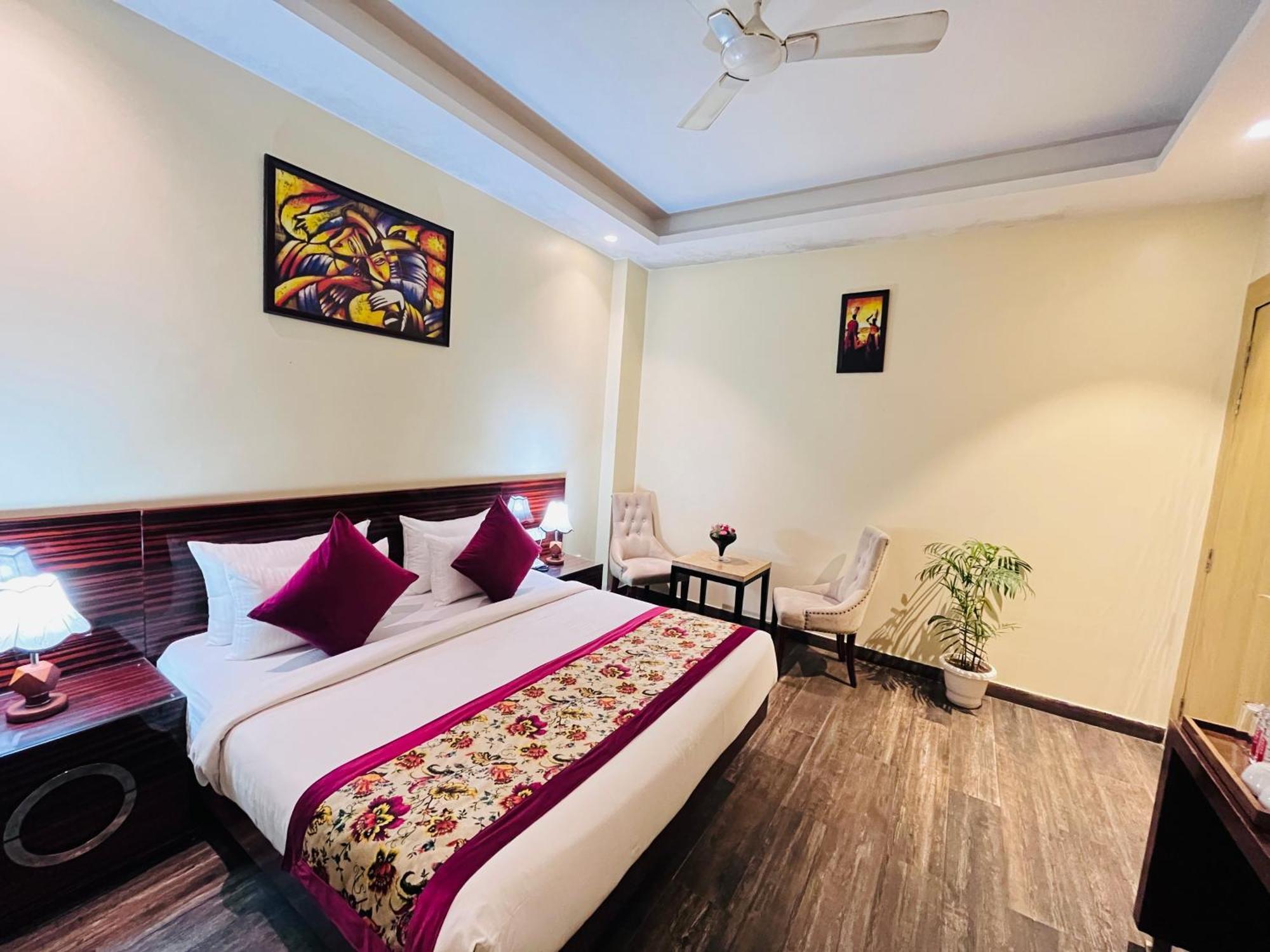 Hotel Banz Near Indira Gandhi Airport Delhi Нью-Делі Екстер'єр фото