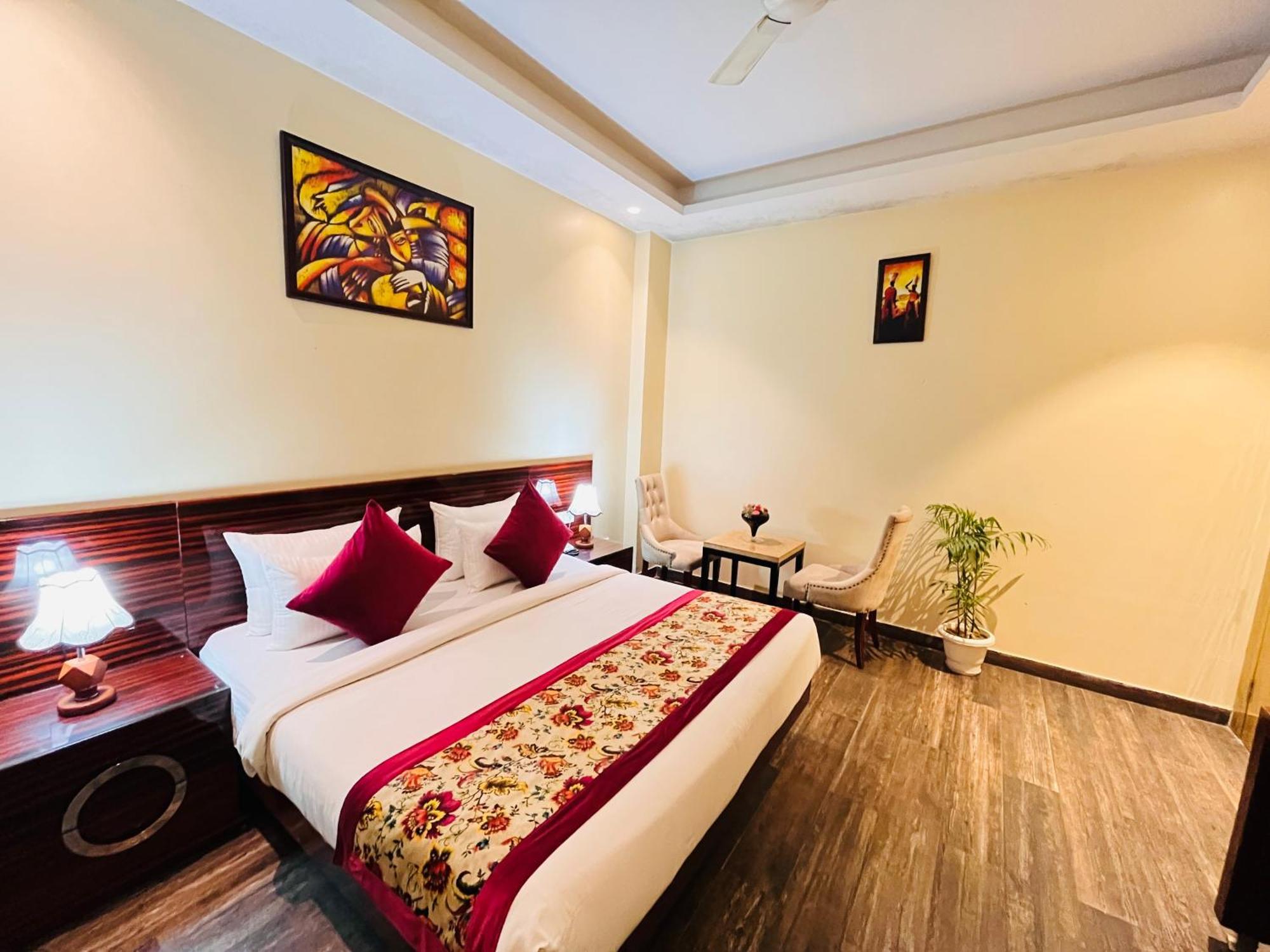 Hotel Banz Near Indira Gandhi Airport Delhi Нью-Делі Екстер'єр фото