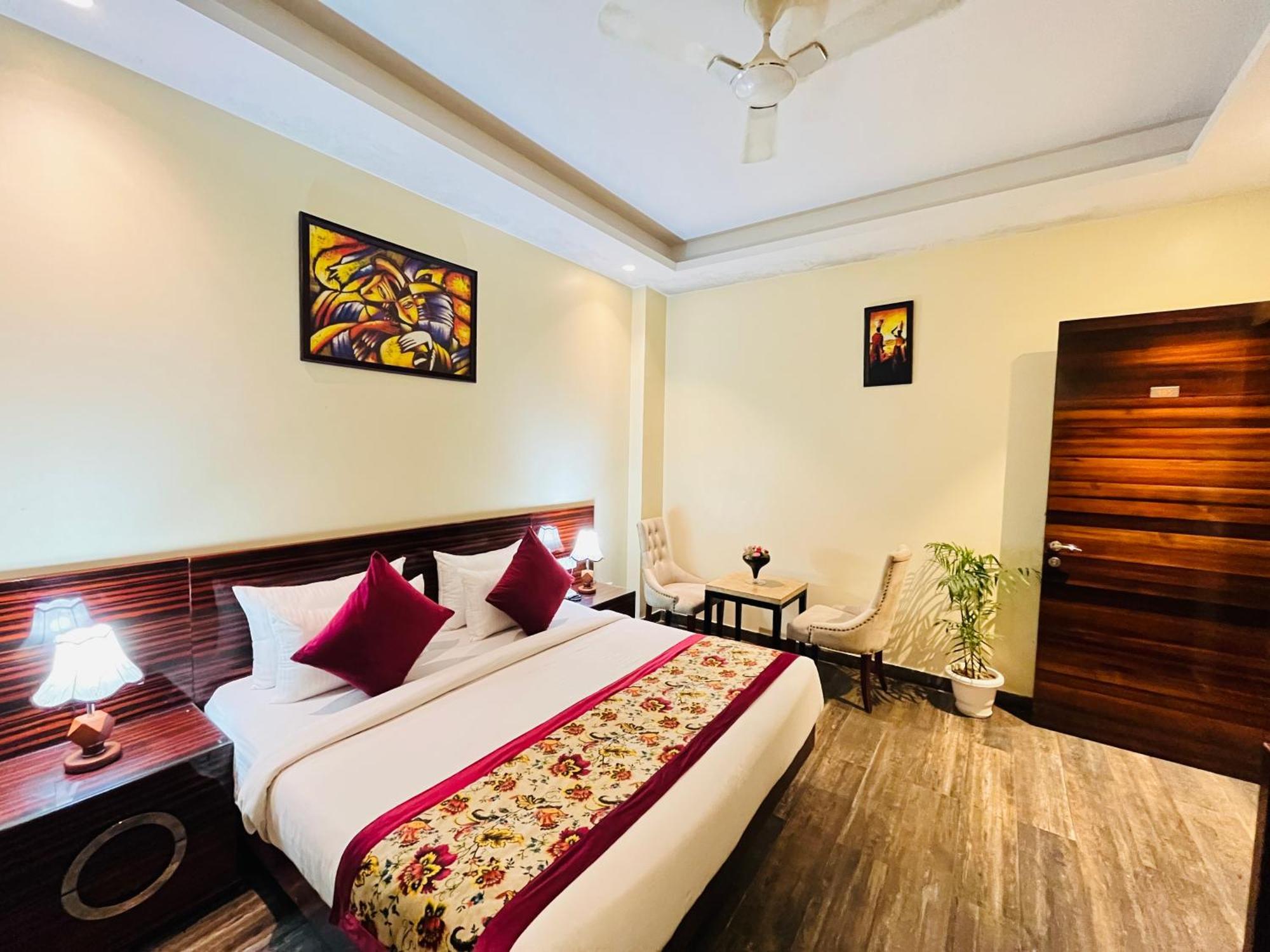 Hotel Banz Near Indira Gandhi Airport Delhi Нью-Делі Екстер'єр фото