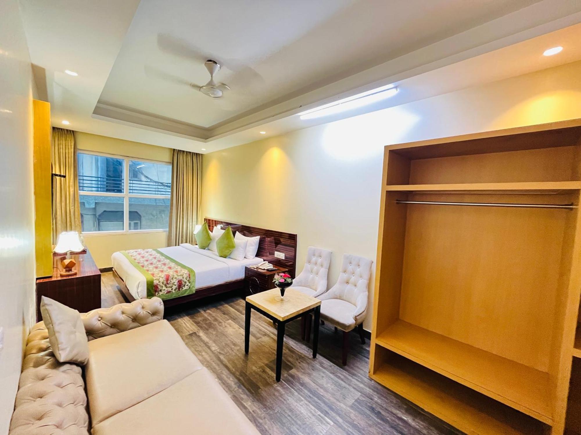 Hotel Banz Near Indira Gandhi Airport Delhi Нью-Делі Екстер'єр фото