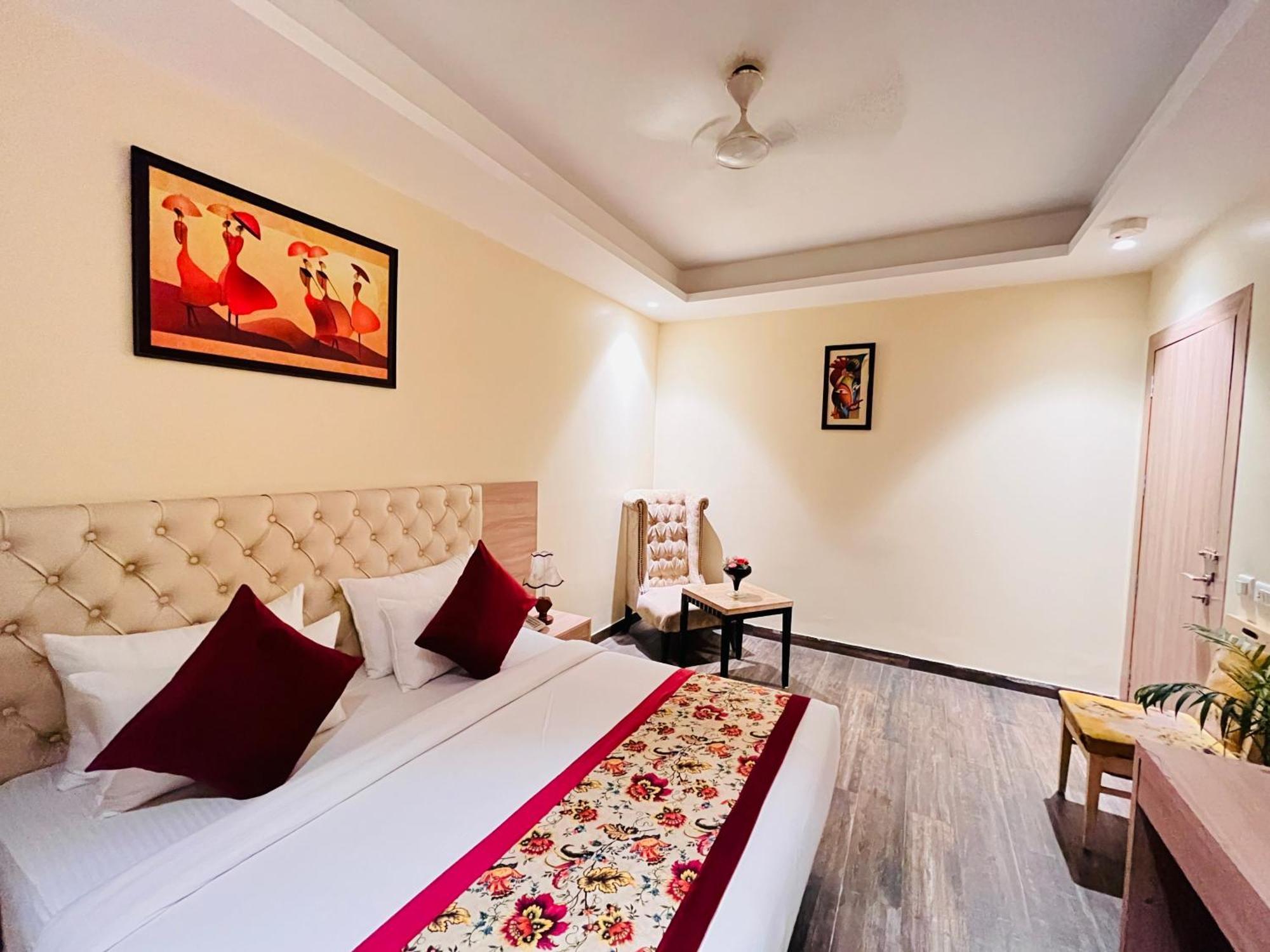 Hotel Banz Near Indira Gandhi Airport Delhi Нью-Делі Екстер'єр фото