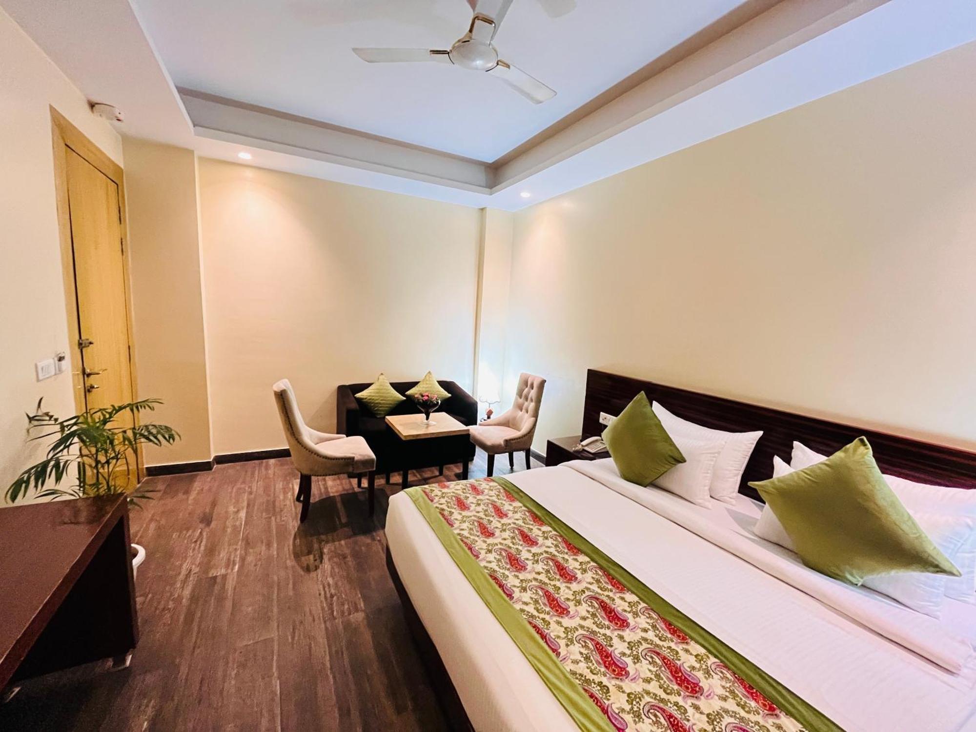 Hotel Banz Near Indira Gandhi Airport Delhi Нью-Делі Екстер'єр фото